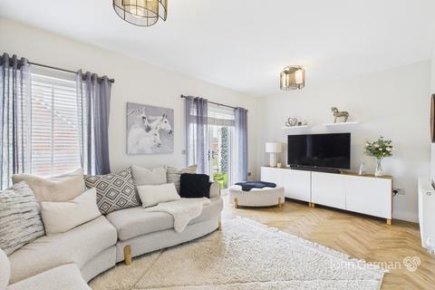4 bedroom semi-detached house for sale, Rowan Drive, Branston