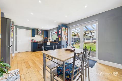 undefined, Harvey Place, Uttoxeter