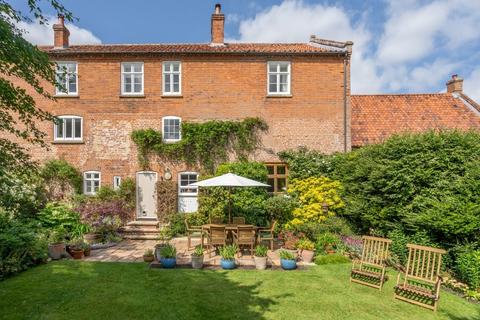 4 bedroom semi-detached house for sale, Crostwight, North Walsham