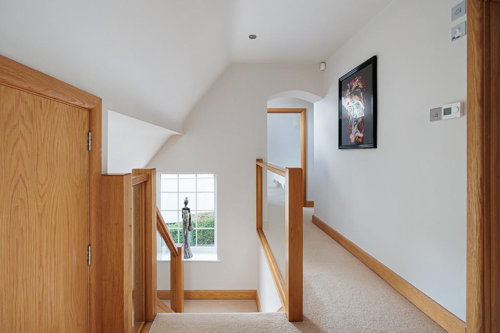 29 bramley road 24