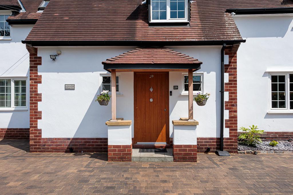 29 bramley road 5