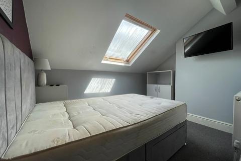 1 bedroom in a house share to rent, Pontefract Road , Barnsley, S71 1EZ