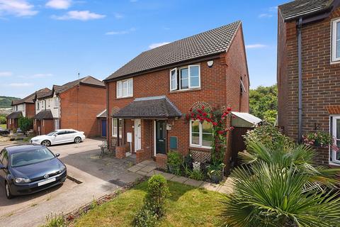 25 Howlsmere Close, Halling, Rochester, ME2 1NF