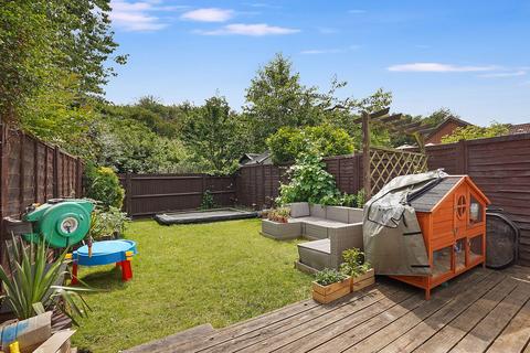 25 Howlsmere Close, Halling, Rochester, ME2 1NF