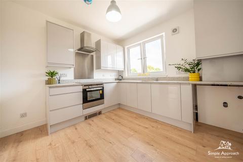 94a Glengarry Road, Perth, PH2 0AB