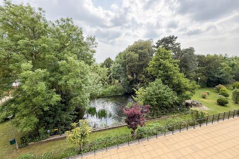 undefined, Wraysbury, Berkshire