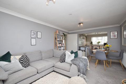 2 bedroom flat for sale, Linley Road, Broadstairs, Kent, CT10