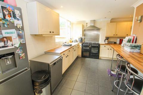 3 bedroom semi-detached house for sale, Greenhill Road, Herne Bay