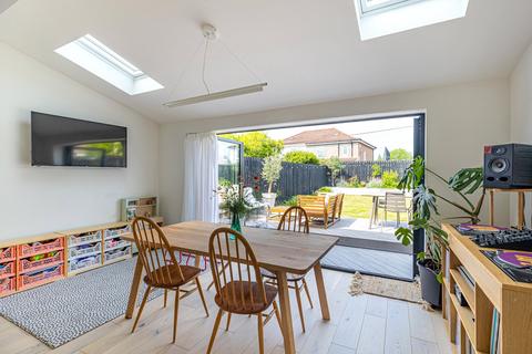 6 Fruin Road, Glasgow, G15 6SQ