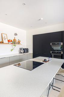 6 Fruin Road, Glasgow, G15 6SQ