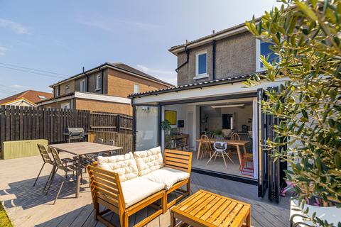 6 Fruin Road, Glasgow, G15 6SQ