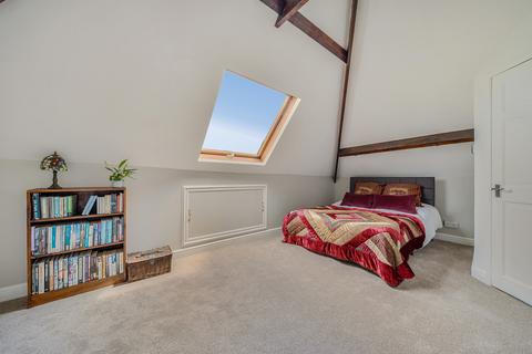 2 bedroom maisonette for sale, Station Road, Bristol BS7