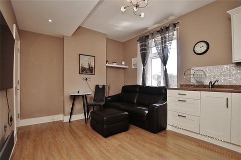 1 bedroom flat for sale, Robin Hood Road, Woking GU21