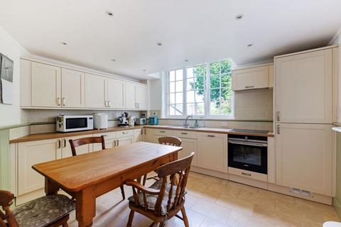 4 bedroom property for sale, Town Hill, Lamberhurst