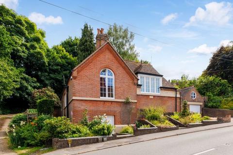 4 bedroom property for sale, Town Hill, Lamberhurst