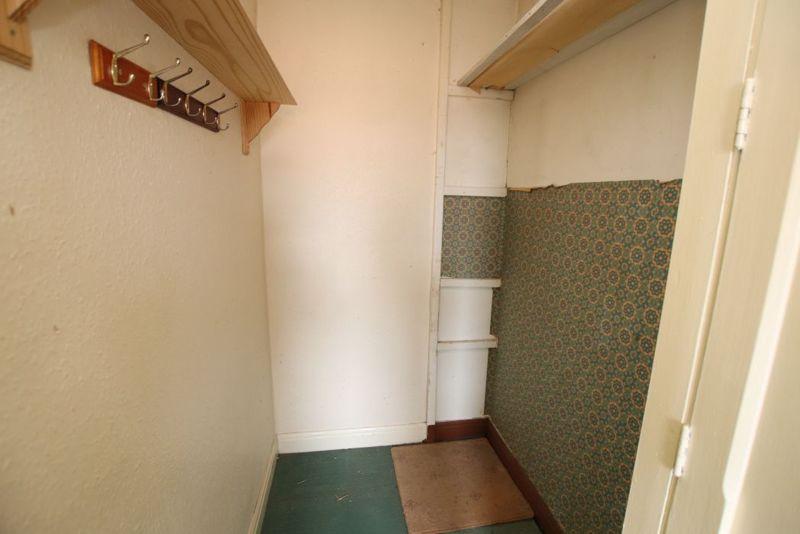 Walk in closet