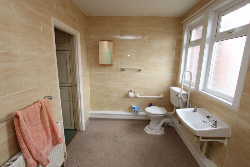 Wet room photo 2