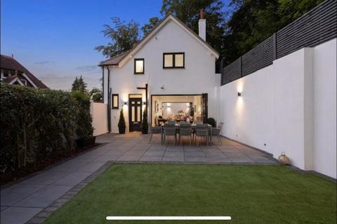 High Dene Cottage Camp Road, Woldingham, Caterham, CR3 7LH