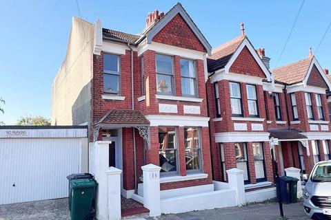 4 bedroom terraced house for sale, Semley Road, Brighton