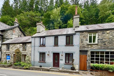 3 bedroom terraced house for sale, Holyhead Road, Betws-Y-Coed