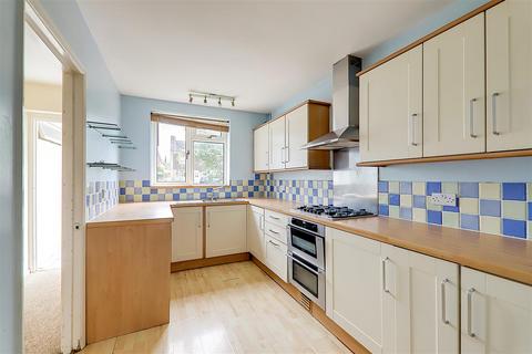 5 Greenland Close, Worthing, BN13 2RP