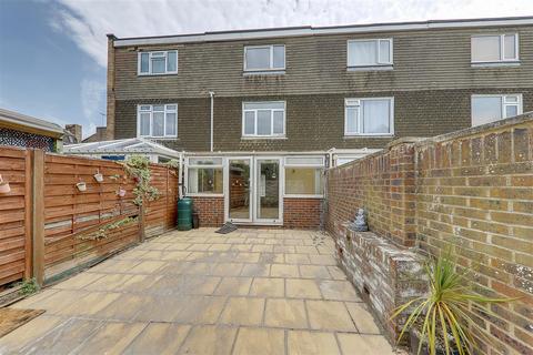5 Greenland Close, Worthing, BN13 2RP