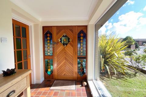 5 bedroom detached bungalow for sale, 7 Oyster Bend, Sully, Penarth, The Vale of Glamorgan CF64 5LW
