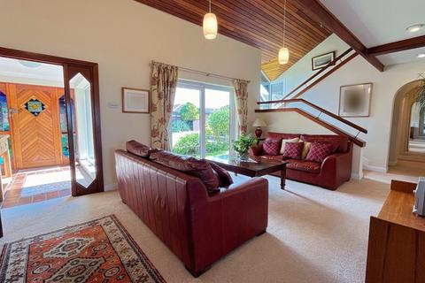 5 bedroom detached bungalow for sale, 7 Oyster Bend, Sully, Penarth, The Vale of Glamorgan CF64 5LW