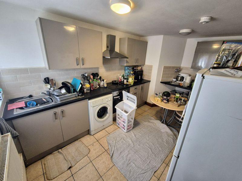 Flat 2 Kitchen