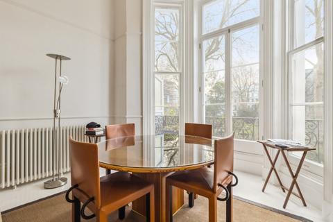 1 bedroom flat for sale, Courtfield Gardens, London