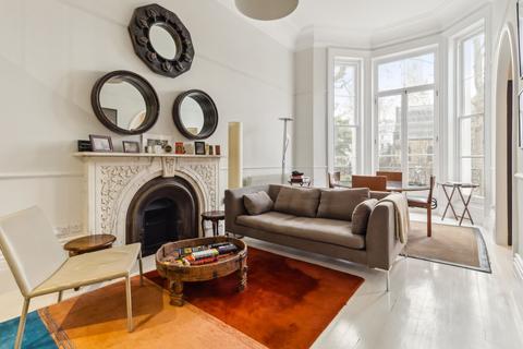 1 bedroom flat for sale, Courtfield Gardens, London