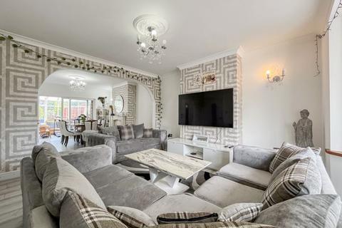31 Church Road, Oxley, Wolverhampton, WV10 6AB