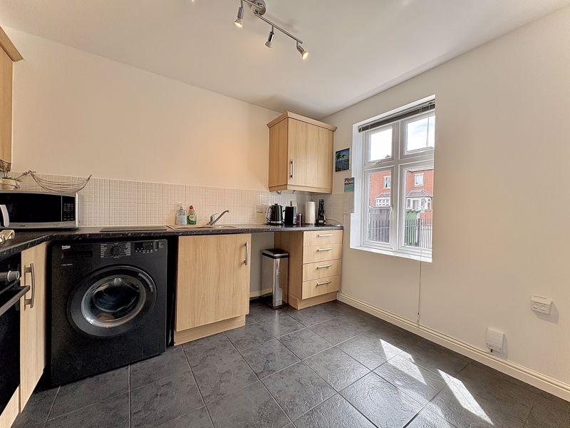 Dining kitchen