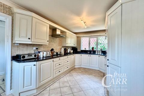 4 bedroom detached bungalow for sale, Netherstone Grove, Four Oaks, Sutton Coldfield, B74 4DT