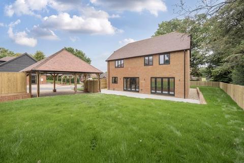 undefined, Standen Street, Iden Green