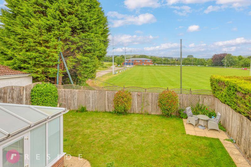 Rear Garden/Views