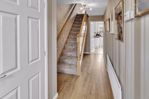 4 bedroom detached house for sale, Sandpiper Close, Bamford, Rochdale, OL11 5QD