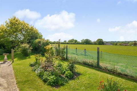 undefined, Tintinhull