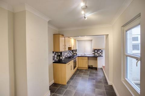 2 bedroom terraced house for sale, Dursley Road, Trowbridge