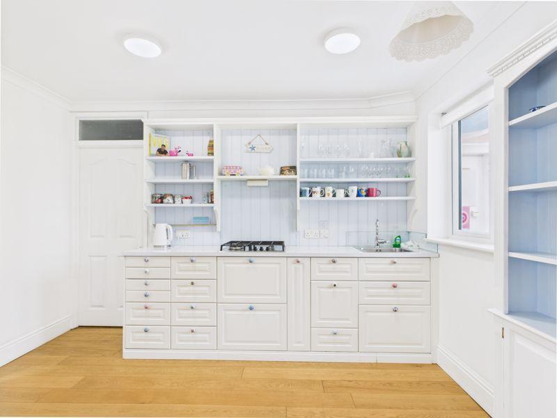 Kitchen diner