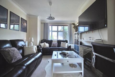 3 bedroom semi-detached house for sale, Chessington Road, Epsom