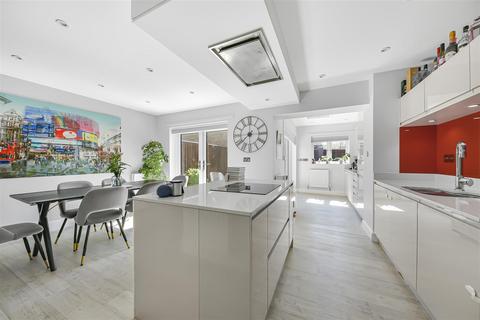 undefined, Surma Close, Whitechapel, London