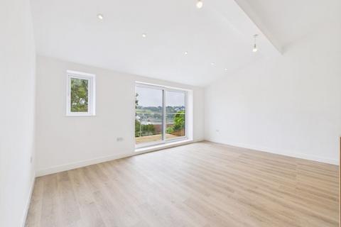 3 bedroom house for sale, Pendarves Road, Falmouth- River views