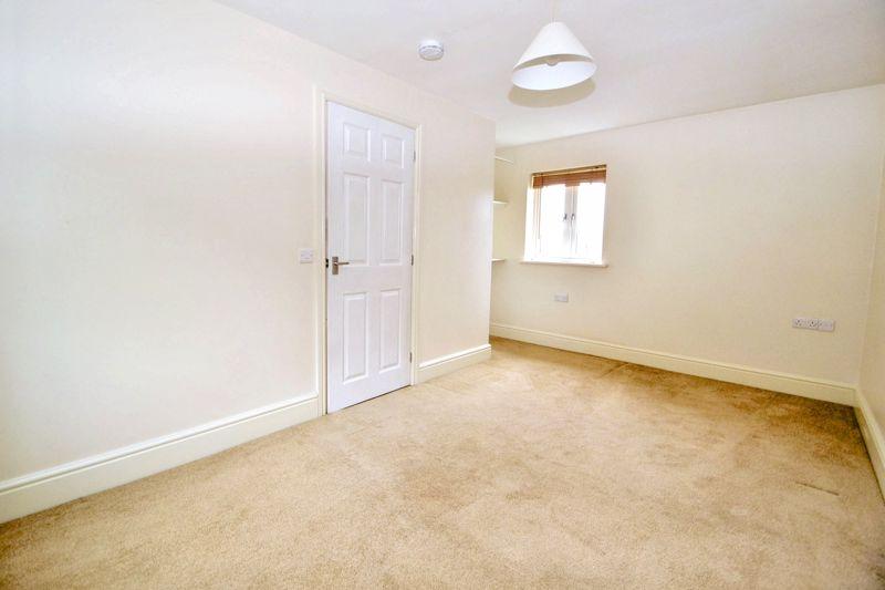 Double size bedroom