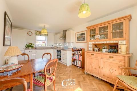 3 bedroom detached house for sale, Larkin Avenue, Lichfield WS13