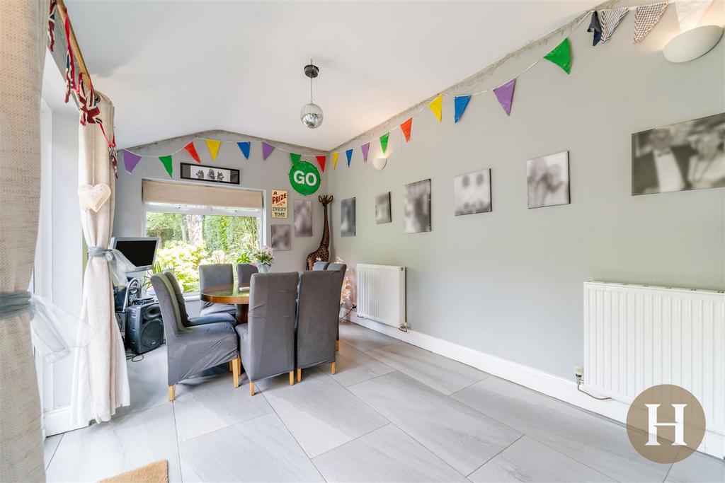 Hadleigh Estate Agents-1.jpg