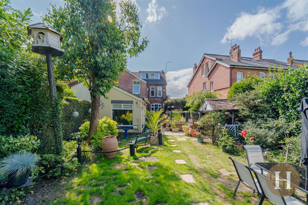 Hadleigh Estate Agents-54.jpg