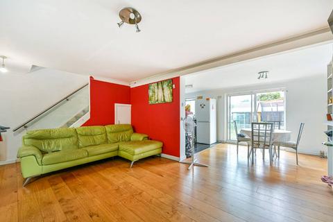 undefined, Minster Way, Langley, Slough, SL3