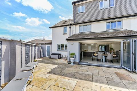 undefined, Lower Cippenham Lane, Slough, SL1