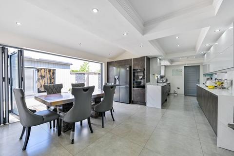 undefined, Lower Cippenham Lane, Slough, SL1